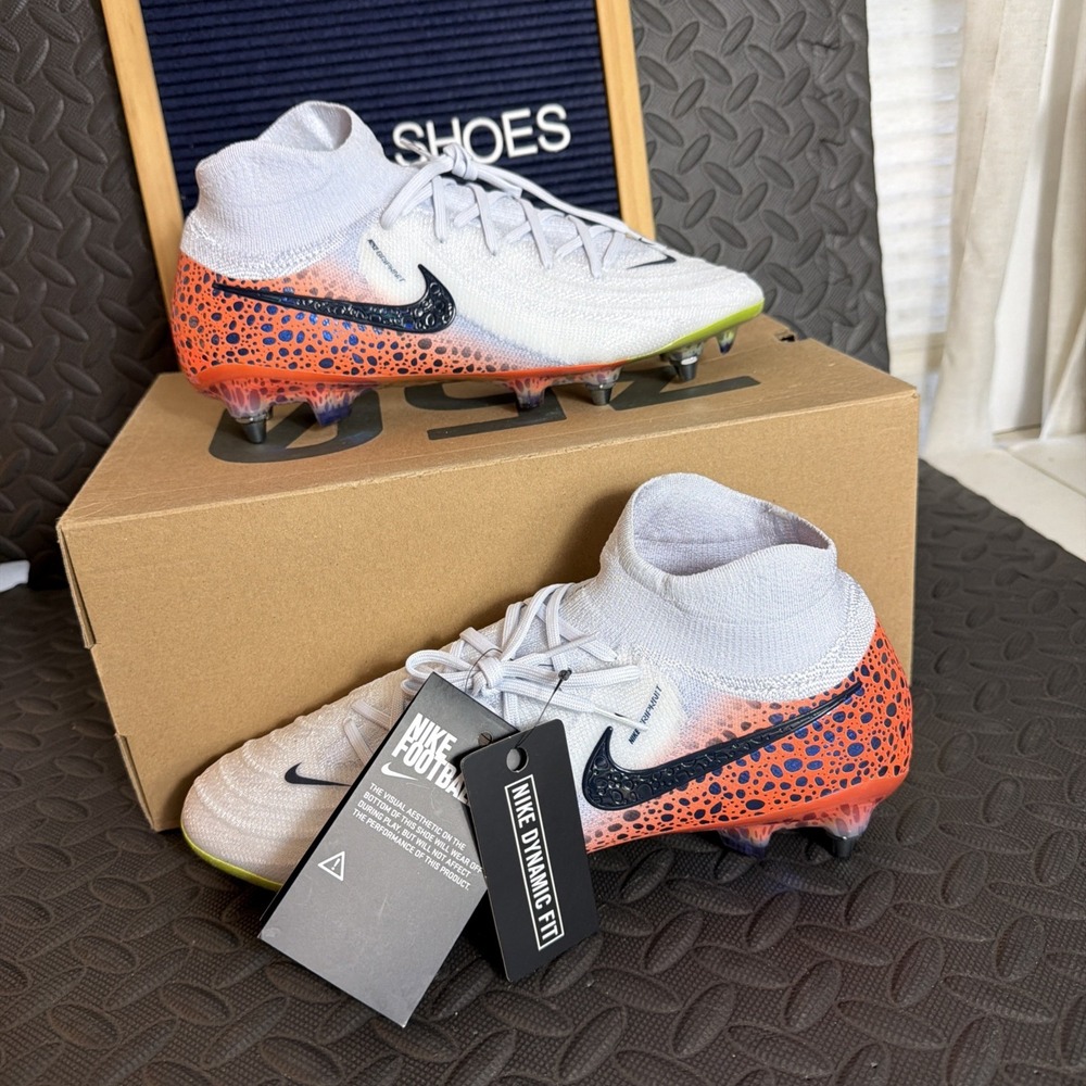 Nike Phantom Luna II Elite SG-Pro Size 9 Olympic Pack Soccer Cleats HF4841-900